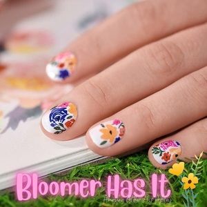 Retired Color Street Bloomer Has It